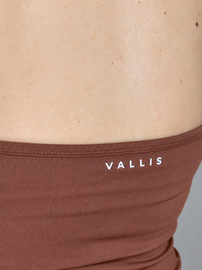 SHORT DEPORTIVO Y CAMISETA DE TIRANTES