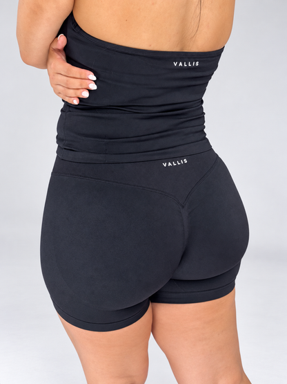 SHORT DEPORTIVO Y CAMISETA DE TIRANTES